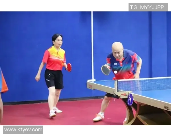 黄敏的乒乓球人生探秘：从小球场到世界舞台的奋斗与荣耀